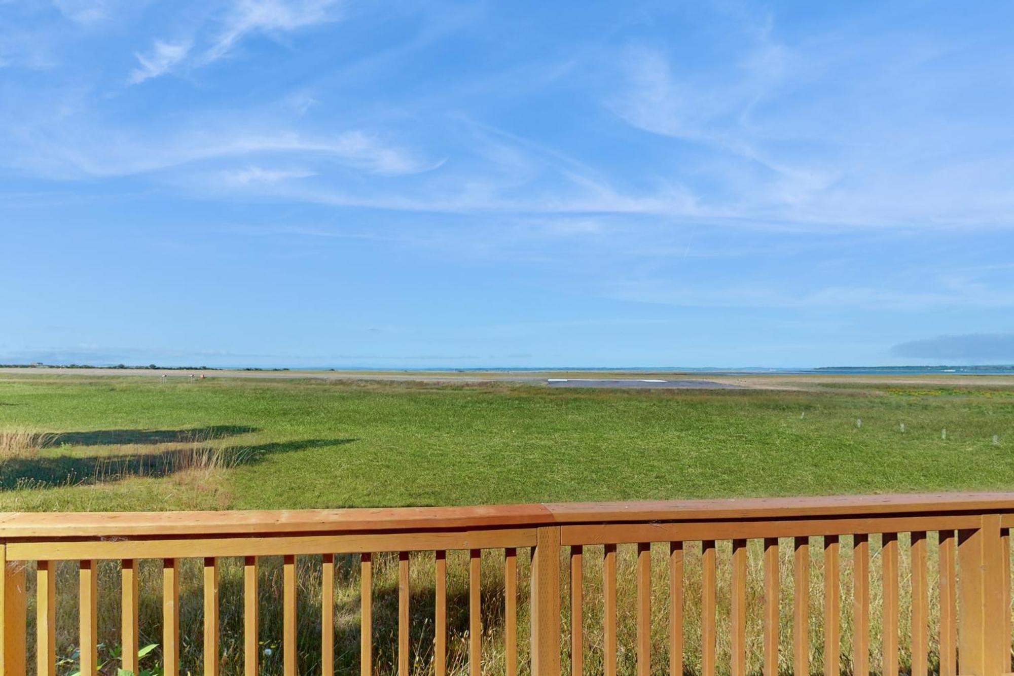 Vila Surfer'S A Landing Westport Exteriér fotografie